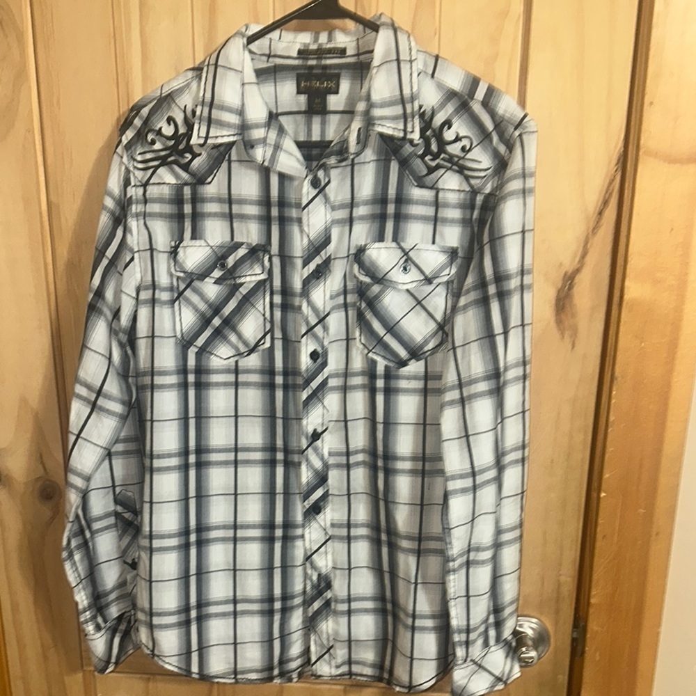 Helix Athletic Fit Men’s Black White Plaid Long Sleeve